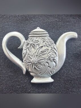 Decorative Floral Teapot Pendant